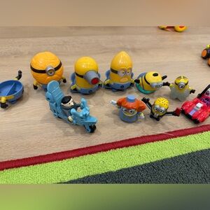 Yellow Minion Character Toy Set - Kids Action Figures